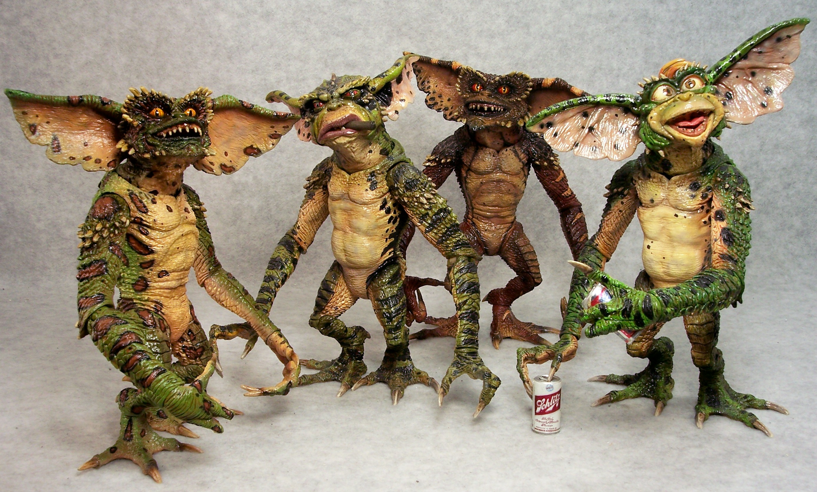 Joe Dunaway: Model Kit Buildups " Neca Gremlins 2 " grems.jpg.