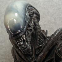 Alien bust